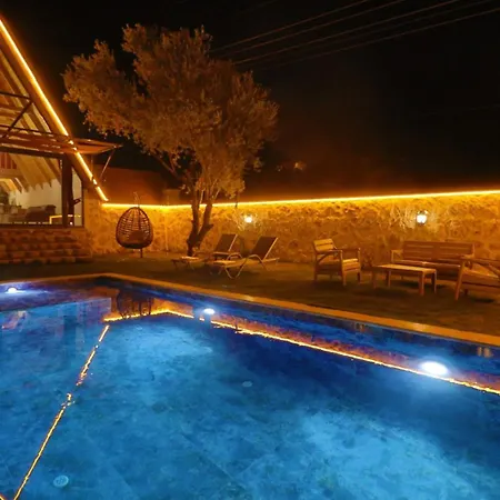 Meskhane Hotel 4*